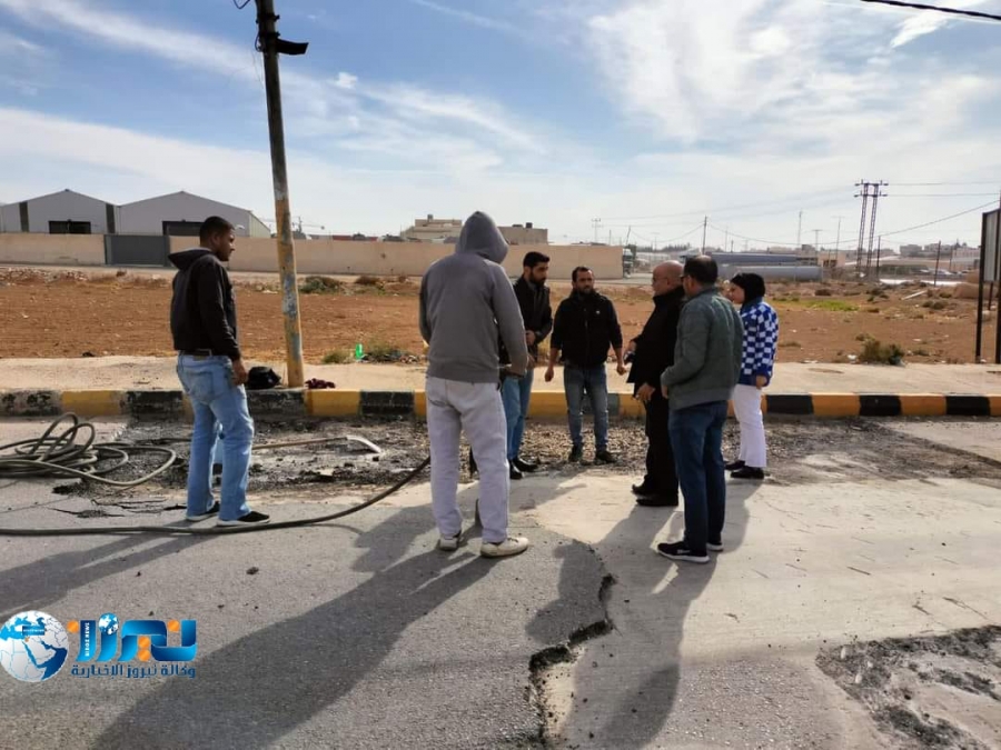 بلدية الموقر تنفذ حملة صيانة للطرق الداخلية في بلدة الفيصلية ..صور