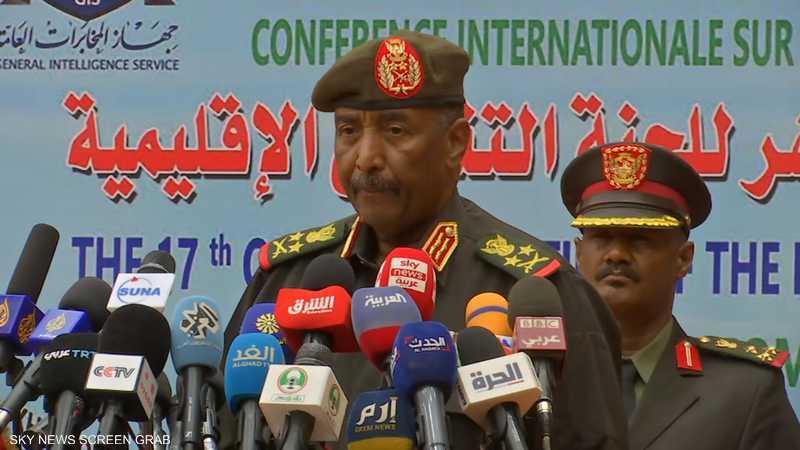 البرهان: الجيش السوداني سينأى بنفسه عن السياسة