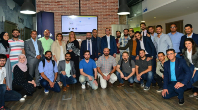 حاضنة The Tank من أمنية تنظم جلسة نقاشية بعنوان قوة الشراكة بين القطاعين العام والخاص