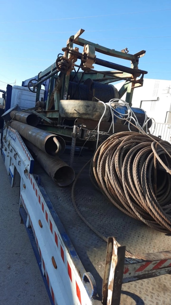 ضبط مصنع حفارات مخالفة في منطقة رجم الشامي جنوب عمان_صور