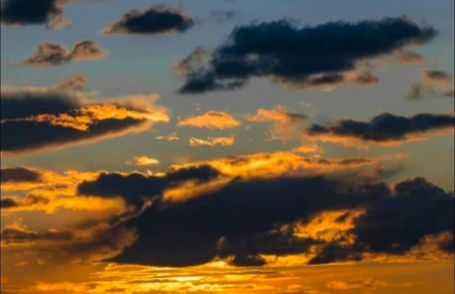 الأرصاد: غيوم ركامية فوق أجزاء من المناطق الجنوبية