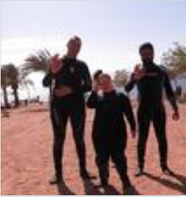 الأردنية آية مخيمر أول غواصة مصابة بمتلازمة داون في الشرق الأوسط