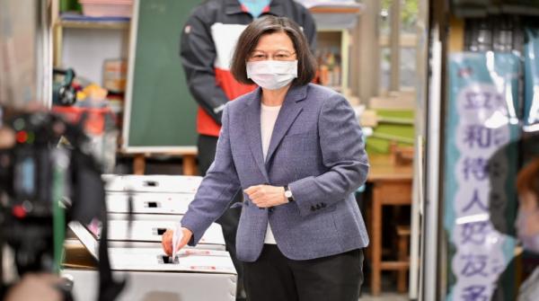 رئيسة تايوان تستقيل من زعامة الحزب الحاكم