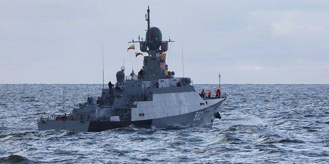 روسيا تختبر سفينة حربية مجهزة بصواريخ كاليبر