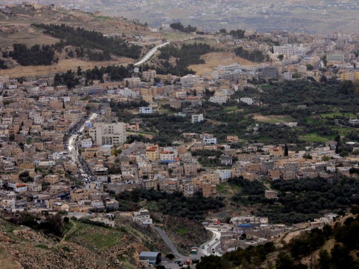 حملة في الطفيلة لمناهضة العنف ضد النساء