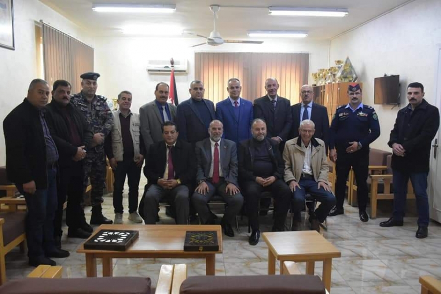 تربية بني كنانة تكرم رؤساء البلديات والشرطة والدفاع المدني