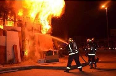 إصابة 4 أشخاص إثر حريق اندلع بمطعم بجرش