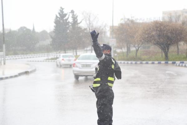 الدوريات الخارجية تكشف عن الطرق التي تشهد أمطار غزيرة  اسماء