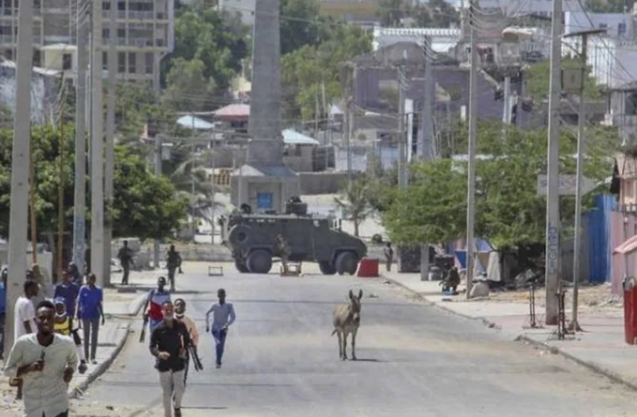 مقتل 4 في حصار فندق رئاسي بمقديشيو