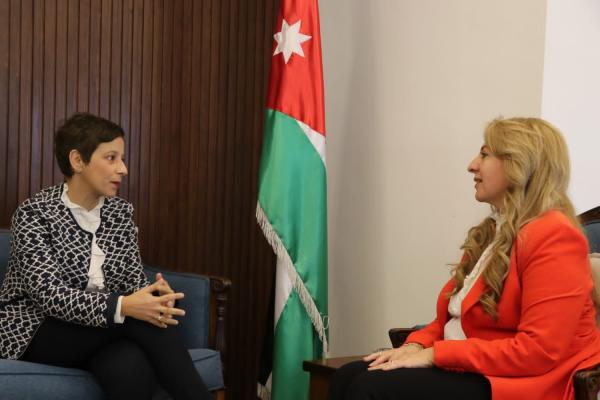 نمروقة تؤكد أهمية التعاون مع دول الاتحاد الأوروبي