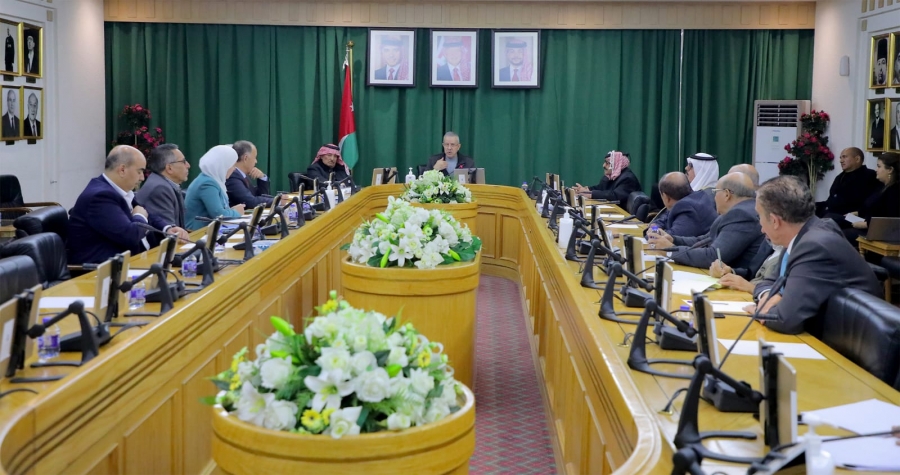 زراعة الأعيان تلتقي وزير المياه والري