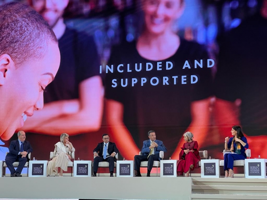 مندوبا عن الملك.. وزير السياحة يشارك بالقمة العالمية الـ22 للمجلس العالمي للسفر والسياحة بالرياض