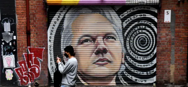 رئيس وزراء أستراليا يطالب واشنطن بإنهاء ملاحقة أسانج