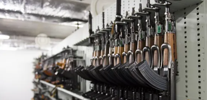 ستستعيد 56 ملايين قطعة.. فرنسا تطلق حملة لجمع الأسلحة