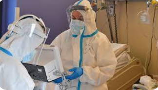 بريطانيا: أخطاء في مختبر لتحاليل كورونا تتسبب بوفاة 20 شخصا