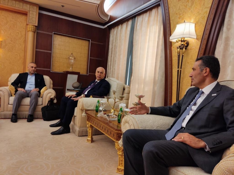 وزير السياحة يلتقي نظرائه وقادة القطاع السياحي المشاركين بقمة السياحة بالرياض