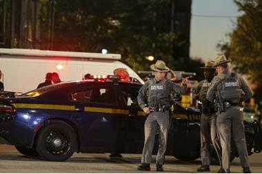 الشرطة الأمريكية تعثر على 5 قتلى في منزل بضواحي شيكاغو