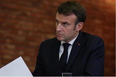 ماكرون ينتقد الدعم الحكومي الأمريكي للشركات المحلية