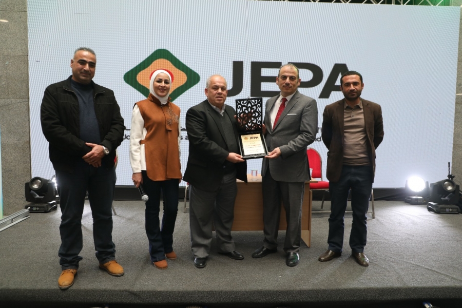 على هامش مهرجان الزيتون الوطني ٢٢ جيبا توقع اتفاقيات تسويقية مع مزارعين وجمعيات