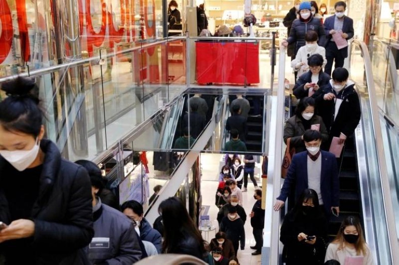 كوريا الجنوبية تسجل 53 ألف إصابة جديدة بكورونا