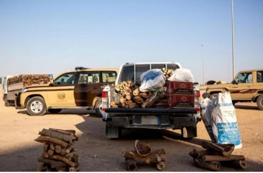 السعودية ..ضبط 10 مخالفين لنظام البيئة بحوزتهم حطب محلي معروض للبيع