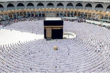 بدء اشتراط تسجيل البصمة لإصدار تأشيرة العمرة للقادمين من 5 دول