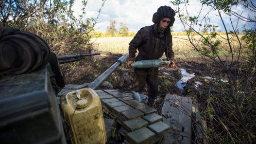 مسؤول أوكراني: يجب خفض الحد الأقصى لسعر برميل النفط الروسي إلى 30 دولارا