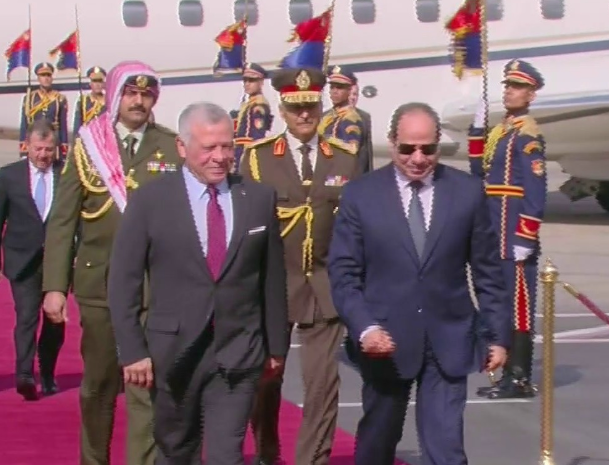 الملك يصل إلى القاهرة