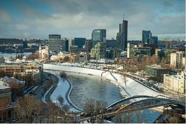 ليتوانيا: سنزود أوكرانيا بقذائف مدفعية من عيار 155 ملم