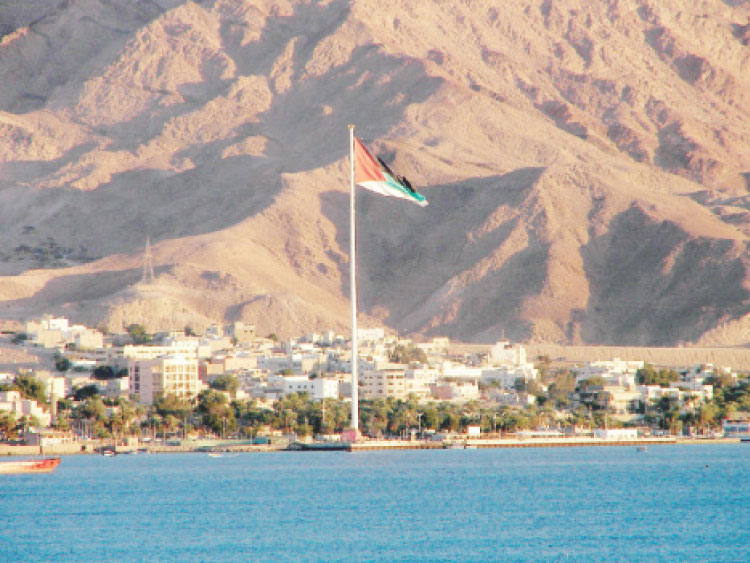 11 زيادة المناولة عبر رصيف النفط في العقبة