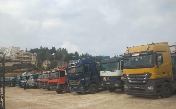 أزمة النقل تتفاقم وتهدد سلاسل التوريد باستمرار إضراب الشاحنات