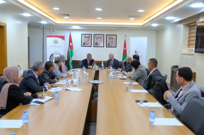 الخرابشة: رفع اعداد المهندسين المتدربين في الطاقة وزيادة مكافأتهم