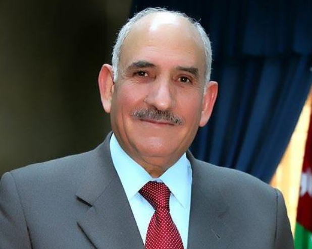 الذنيبات: قرار الحكومة برفع أجور الشاحنات ملزم للشركات