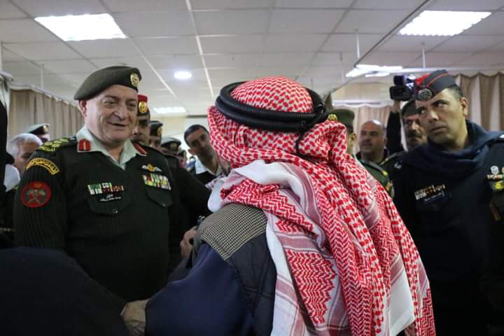 مدير عام الخدمات الطبية الملكية يتفقد مستشفى الأمير زيد بن الحسين  العسكري_صور