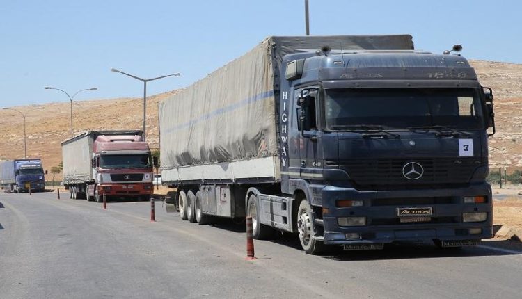 شركات نقل في اربد وعمان والزرقاء تطالب باشراكهم بنقل الفوسفات