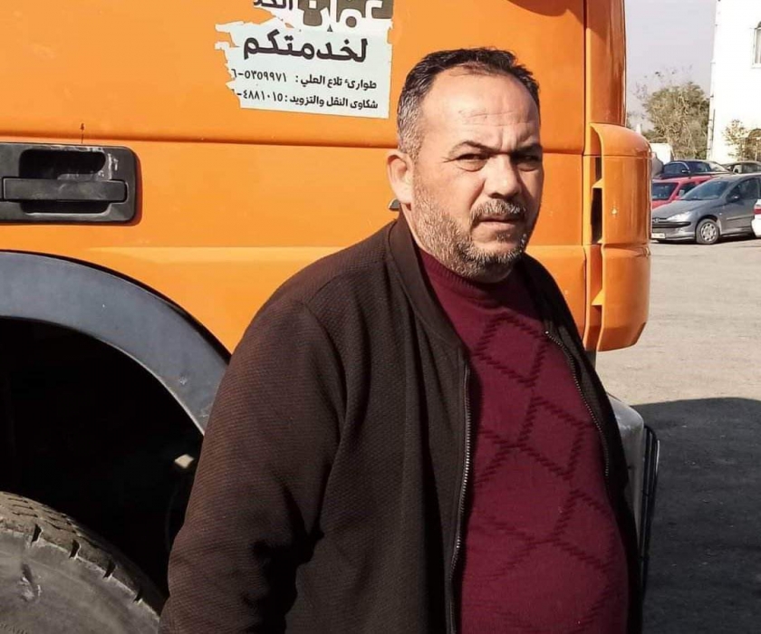 عامل وطن يعثر على 20 ألفَ دينارٍ ويُكافئ بـ 10 دنانير