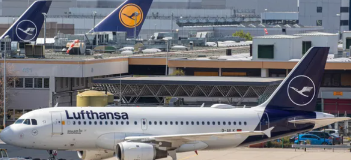 أوروبا.. شركات الطيران ستضطر لدفع ثمن انبعاثاتها الكربونية