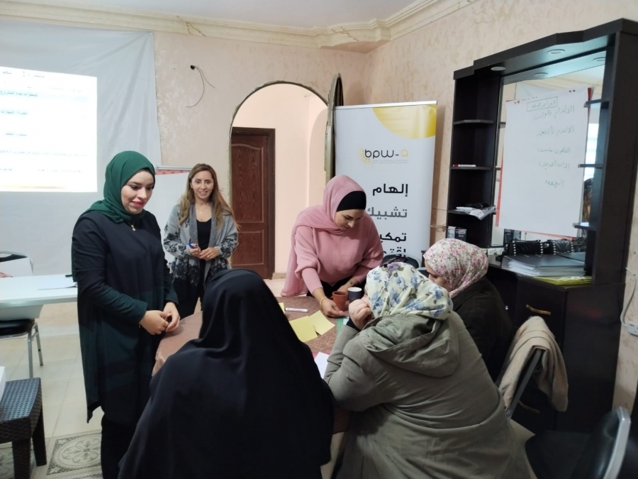 بلدية السلط الكبرى تختم دورة ريادة الأعمال المجانية ...صور 