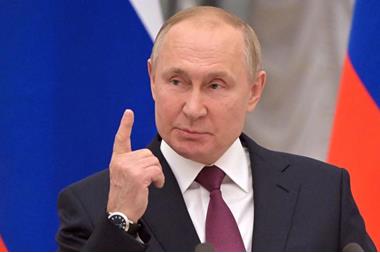 بوتين يتوعد بمحو أي دولة تهاجم روسيا بأسلحة نووية