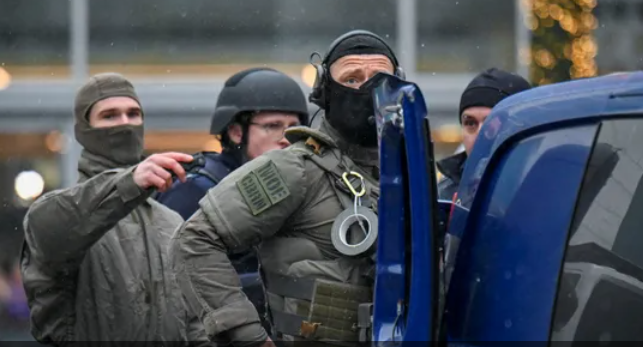 الشرطة الألمانية تنهي احتجاز الرهائن وقصة وراء المهاجم