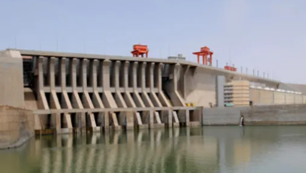 عطل مفاجئ يتسبب في انقطاع الكهرباء في عموم السودان
