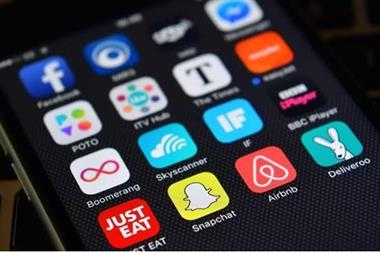 الأمن السيبراني يوضح بشأن مأمونية تطبيقات تطلب تتبع الموقع في الهاتف