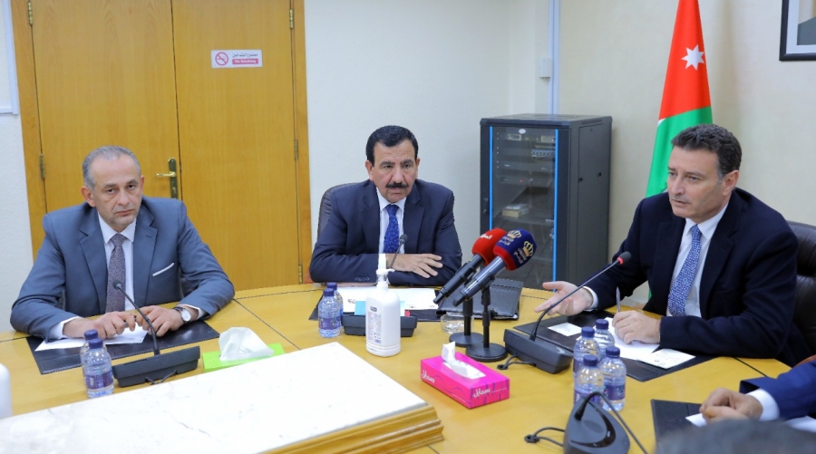 الصفدي يلتقي رؤساء اللجان النيابية