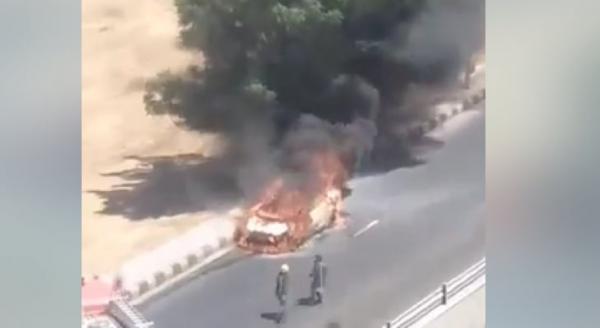 احتراق مركبة وتدهور أخرى عند نفق الجمرك في عمان