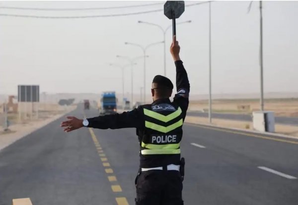 ضبط 3 مركبات تسير بسرعات عالية على الصحراوي وطريق الـ100