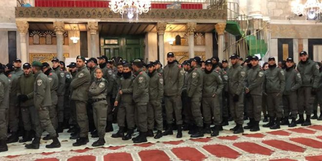 قوات الاحتلال تقتحم الحرم الإبراهيمي في الخليل