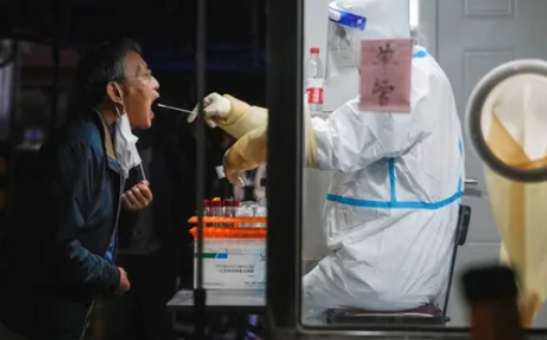 كيف سيؤثر تخفيف قيود كورونا في الصين على الأسواق والاقتصاد؟