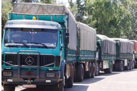 حكومة الخصاونة : حققنا مطالب لأصحاب الشاحنات