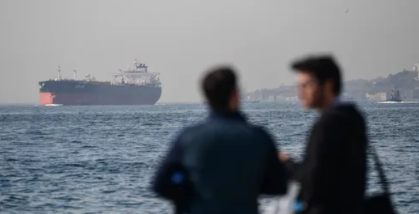 تركيا تتوصل لاتفاق حول لوائح جديدة للتأمين على ناقلات النفط