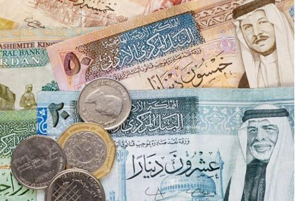 مساعدات نقدية لمنتفعي صندوق المعونة لفصل الشتاء